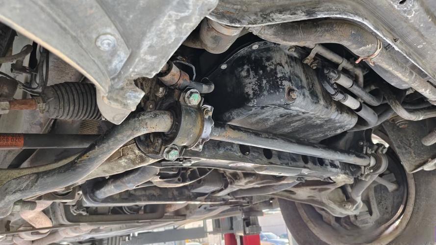 【众泰t700底盘,众泰t300底盘拆解】