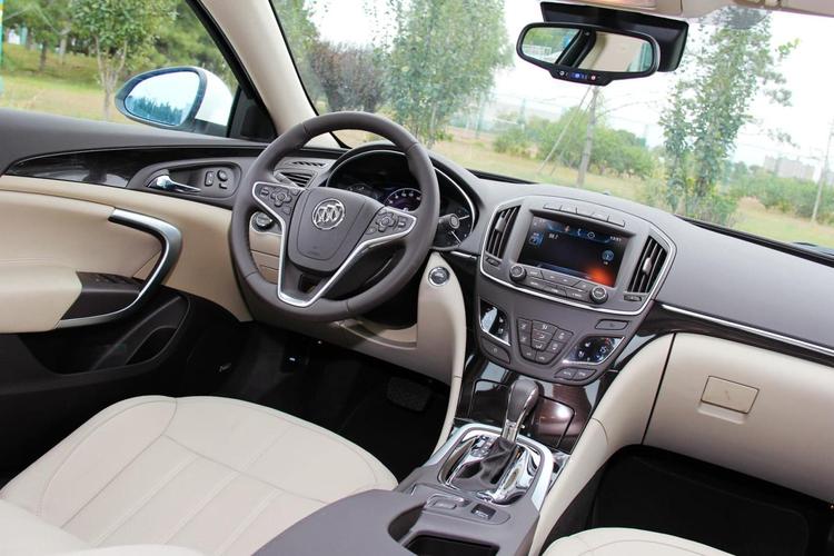 别克君威老款内饰,2020别克君威内饰